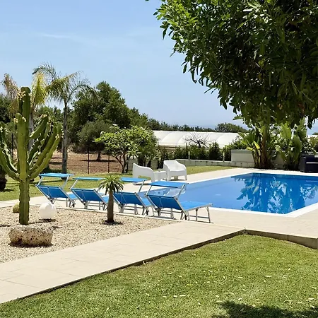 Bluquiete Villa *